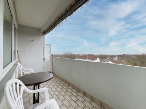 Balkon mit Blick über die Dächer Rheydts